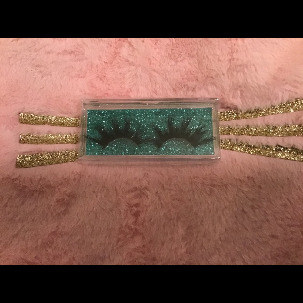 Mink lashes